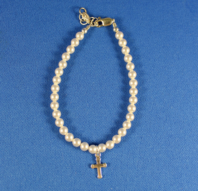 Pearl Bracelet with Sterling silver Cross